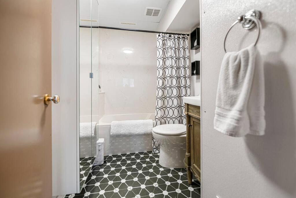 Yeg Chic Luxury Accommodation إيدمونتون المظهر الخارجي الصورة